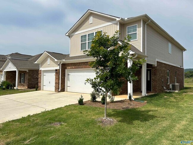 Foto del edificio - 4218 Textile Ln