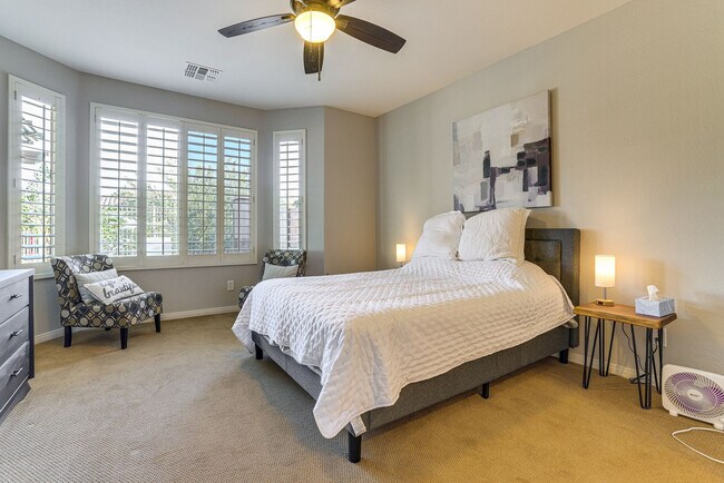 Foto del edificio - 17716 W Cedarwood Ln