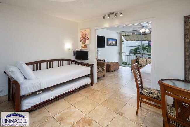 Foto del edificio - 240 Lili?uokalani Ave