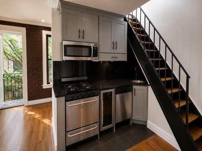 Foto del edificio - 416 E 13th St