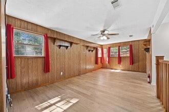 Building Photo - 12 Dewthread Ct