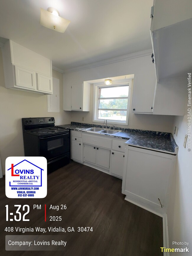 Building Photo - 408 Virginia Way