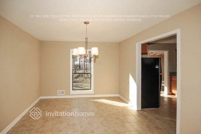 Building Photo - 3179 Terrace Dr