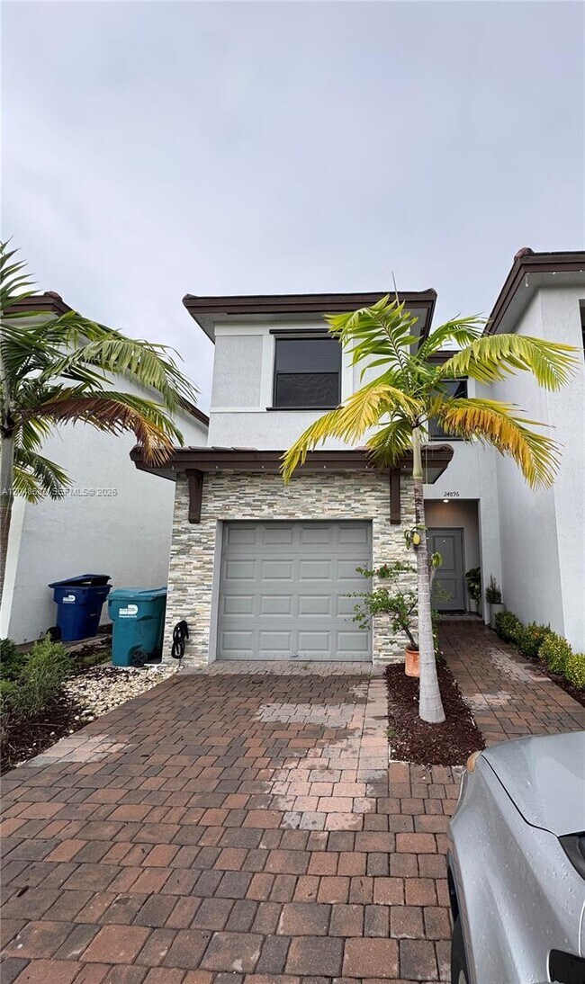 Foto del edificio - 24896 SW 107th Ave