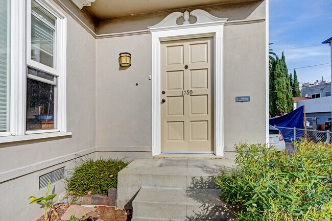 Building Photo - 1750 Glendon Ave