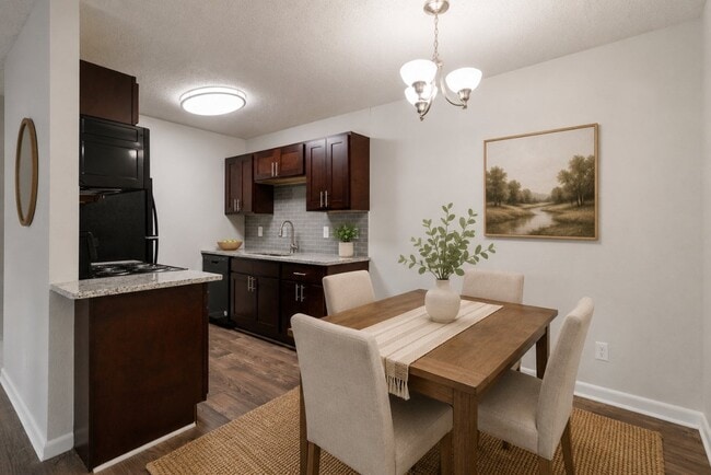 Foto del edificio - Stonesthrow Apartment Homes