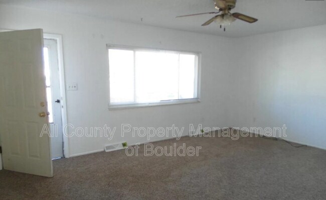 Building Photo - 1316 S Bowen St