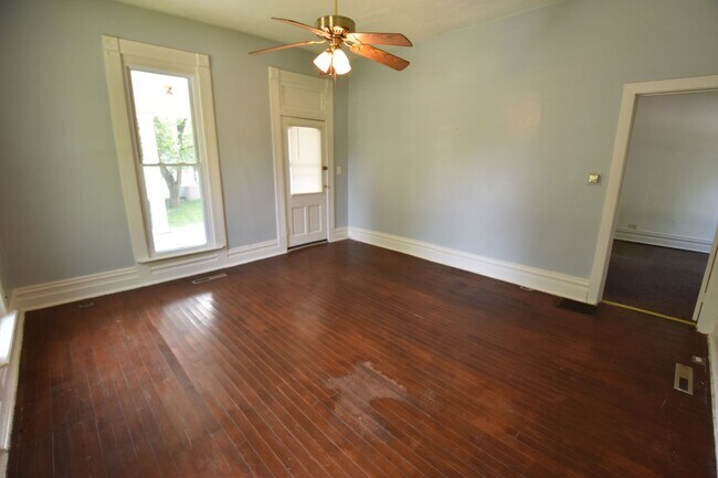 Foto del edificio - One Bedroom Unit in Greenfield with MOST u...