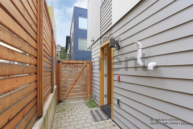 Foto del edificio - 4725 32nd Ave S