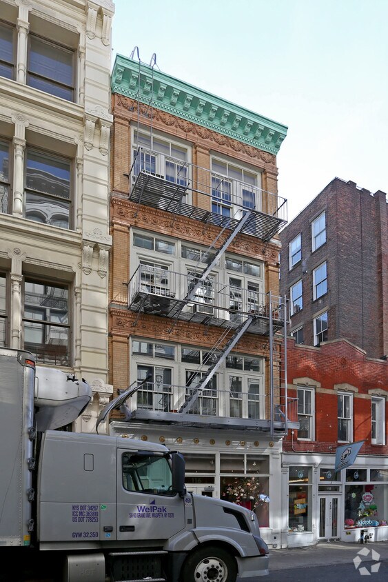 Building Photo - 116 Prince St