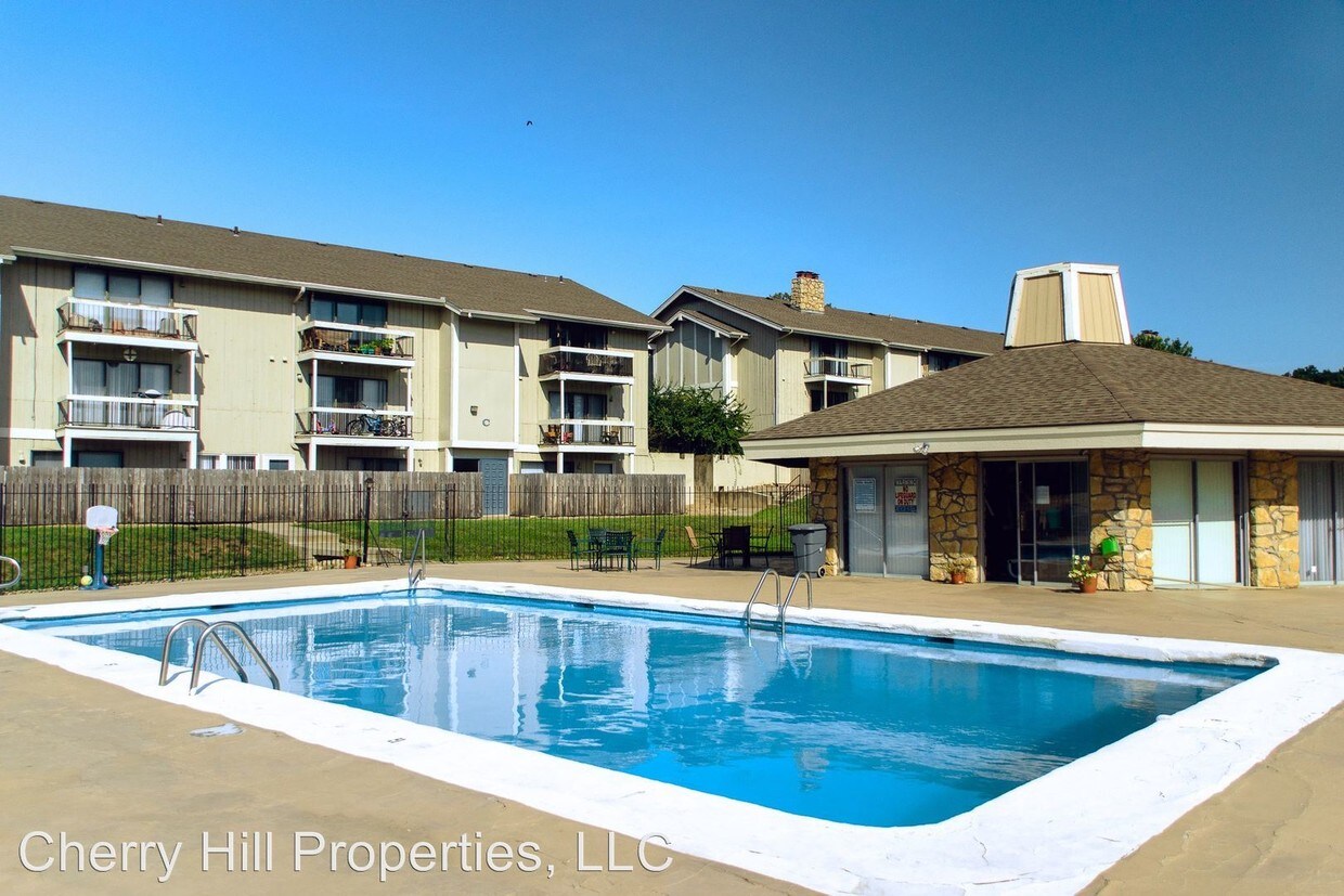 Primary Photo - 2111 Kasold Dr