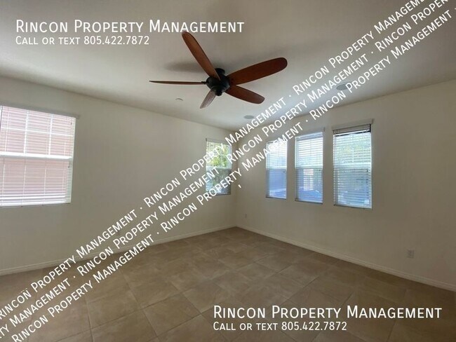 Building Photo - Stunning Ventura Home *3 Bedrooms, 2.5 Baths*