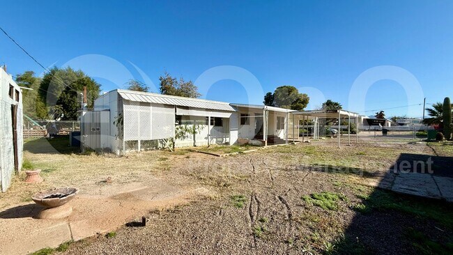 Foto del edificio - 334 N 83rd St