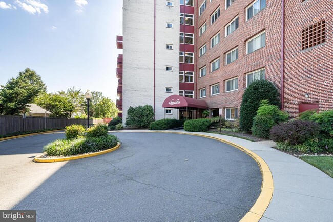 Foto del edificio - 1830 Columbia Pike