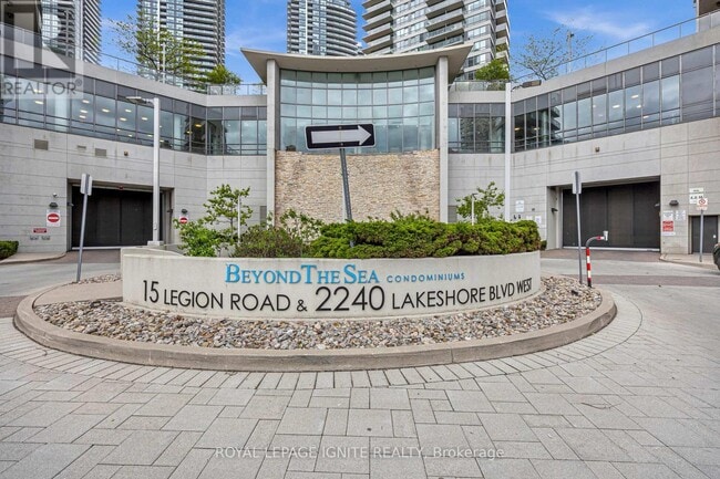 Building Photo - 604-2240-2240 Lake Shore Blvd W