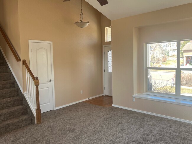 Foto del edificio - 2413 Cinnabar Rd