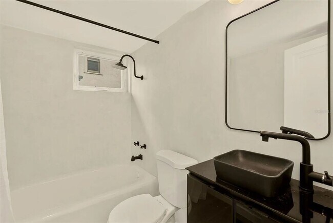 Foto del edificio - 925 16th Ave N