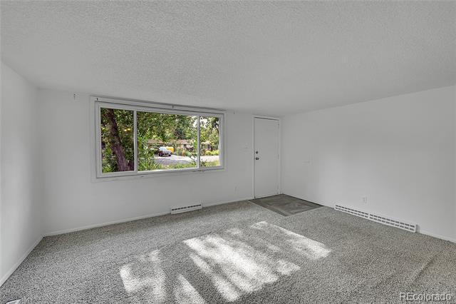 Foto del edificio - 708 S Roosevelt Ave