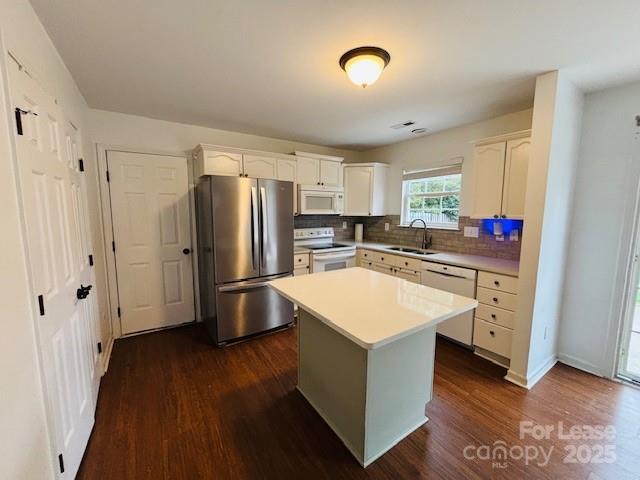 Foto del edificio - 6626 Courtland St