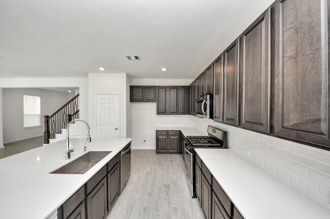 Foto del edificio - 17310 Rock Willow Ln