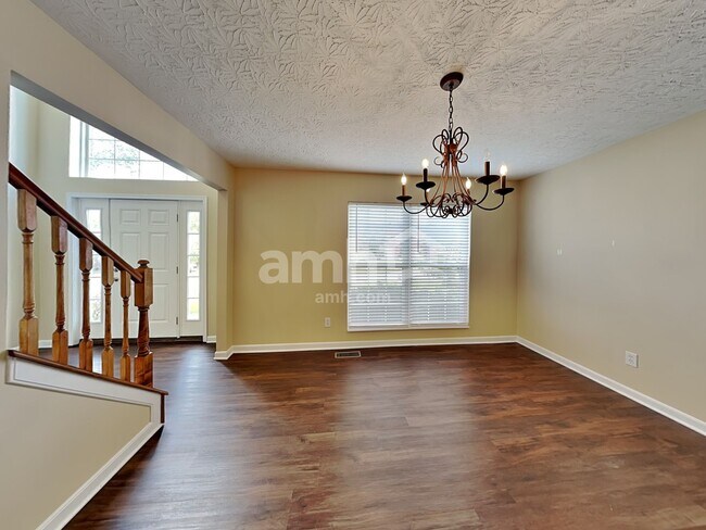 Building Photo - 4073 Sherbourne Dr