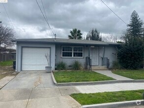 Building Photo - 4676 Augustine St