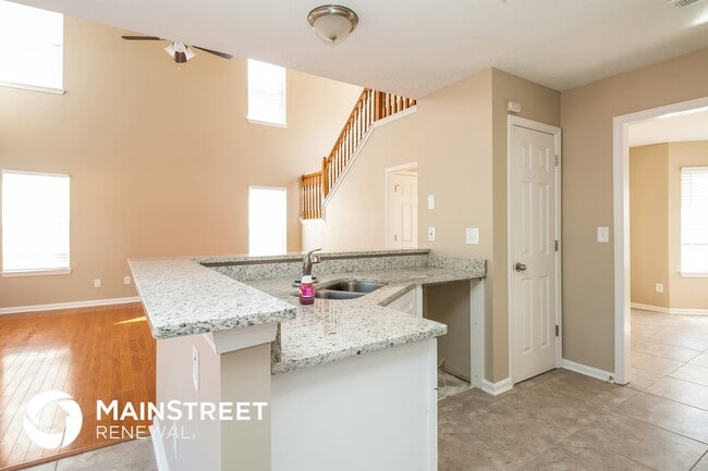 Foto del edificio - 11696 Spring Lake Way