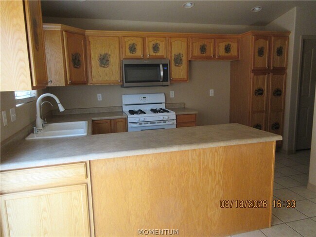 Foto del edificio - 3328 N Central St
