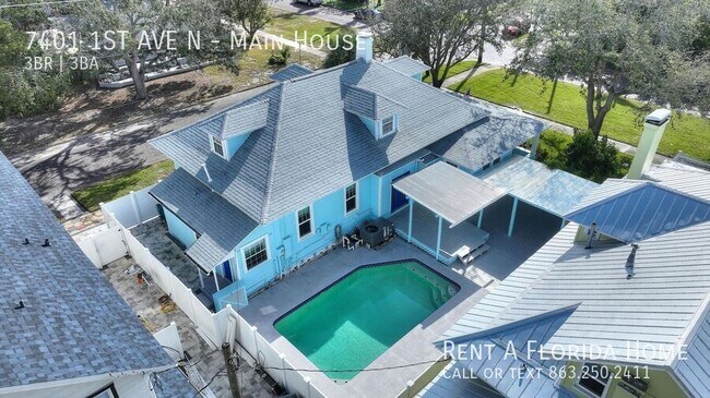 Building Photo - Stunning 3-Bedroom, 3-Bath Corner Single F...