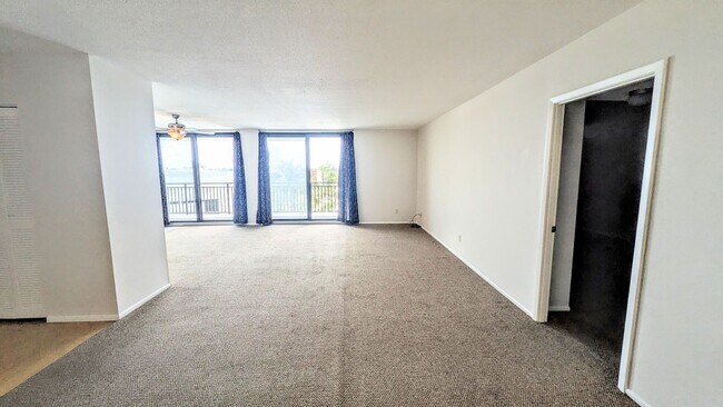 Photo - Annual UNfurnished Siesta Key Gulf front 2/2 condo with water views!