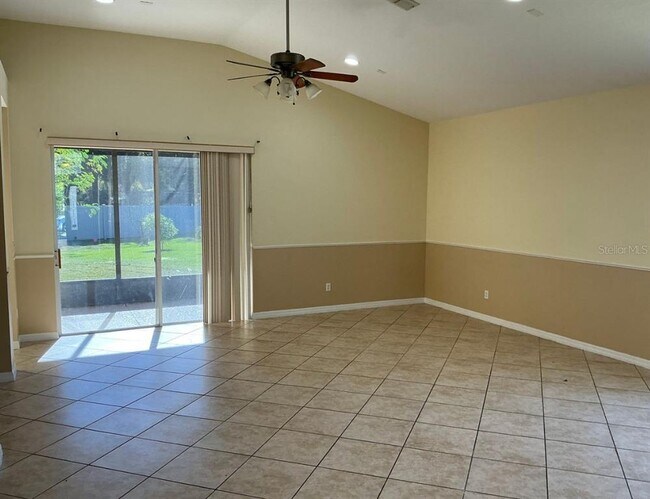 Foto del edificio - 9121 Edenshire Cir