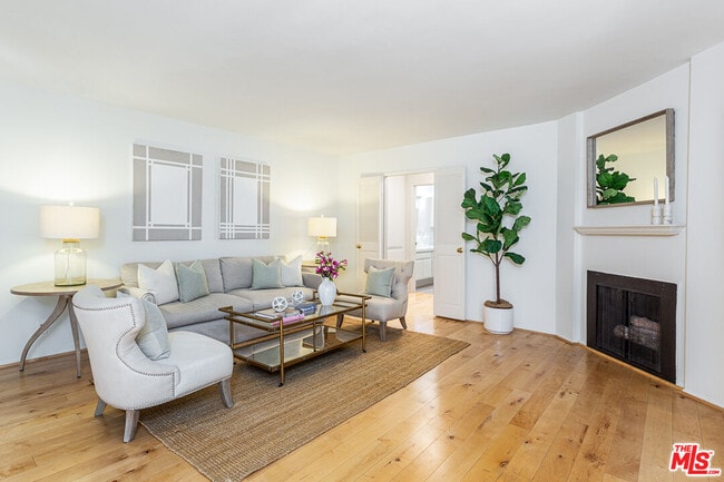 Foto del edificio - 914 Lincoln Blvd