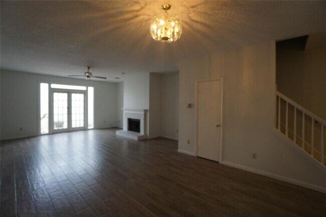 Building Photo - 5919 Woodway Place Ct