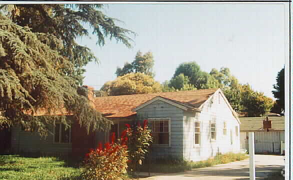 Primary Photo - 11845-11847 Ferris Rd