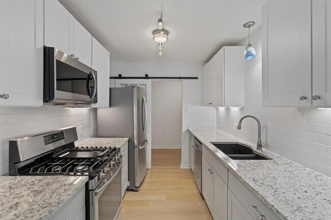 Foto del edificio - 8907 Creekmont Cove