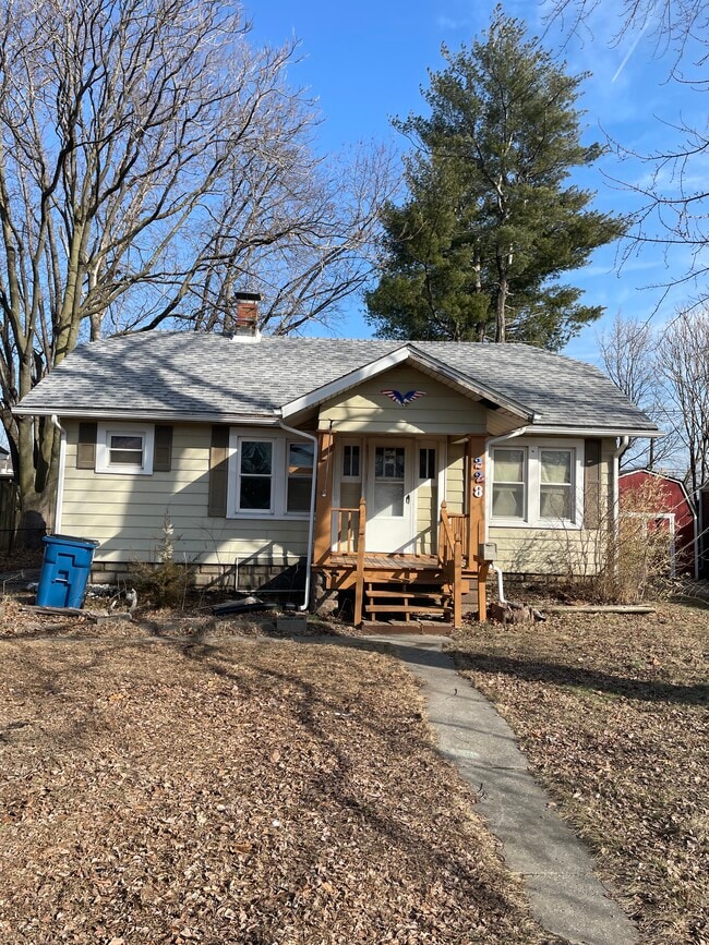 Photo - 228 Whitelaw Ave House