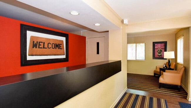 Building Photo - 2030 Craig Rd