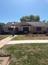 Building Photo - 8450 Bigwood St