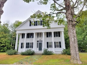 Building Photo - 17 Boynton Rd