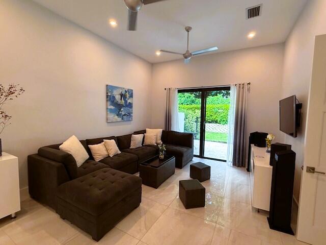Foto del edificio - 2523 Oceanview Ave