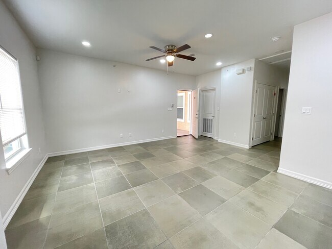 Living Room Area - 901 E Redbud Ave