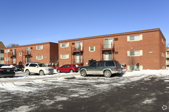 Building Photo - Pentamen Arms