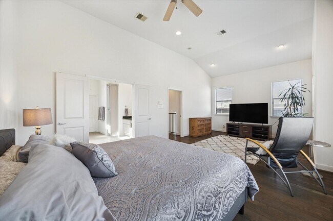 Foto del edificio - 902 Roy St