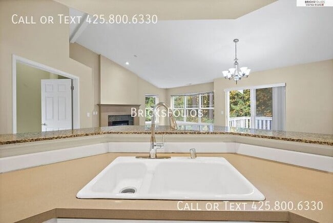 Photo - Your Dream Condo in Bothell: Designer Deta...