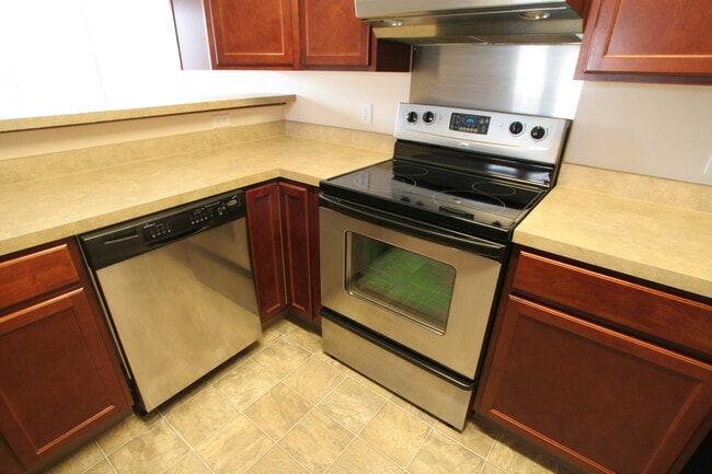 Building Photo - 306 Beeline Rd