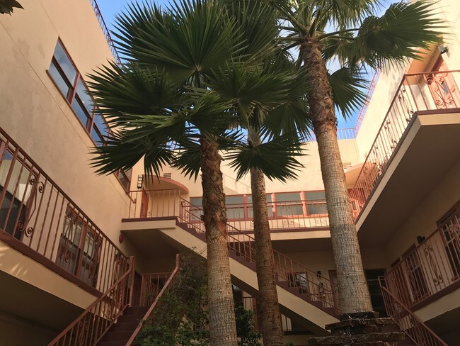 Foto del edificio - 712 Cedar St