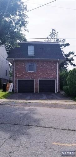 Foto principal - 185 E Passaic Ave
