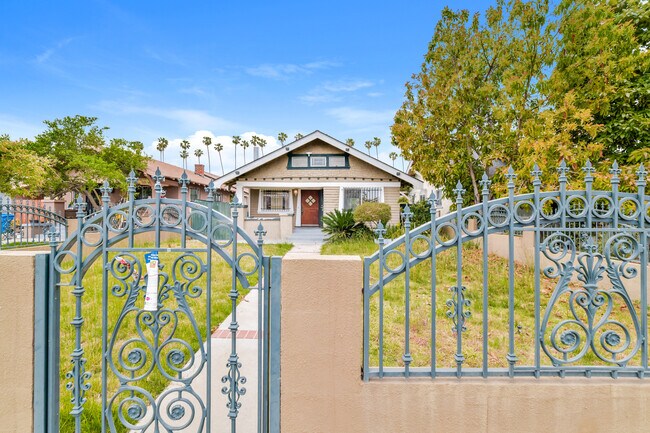 Building Photo - 4511 S Wilton Pl