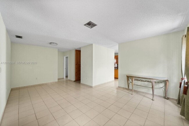 Building Photo - 13 SW 97th Pl