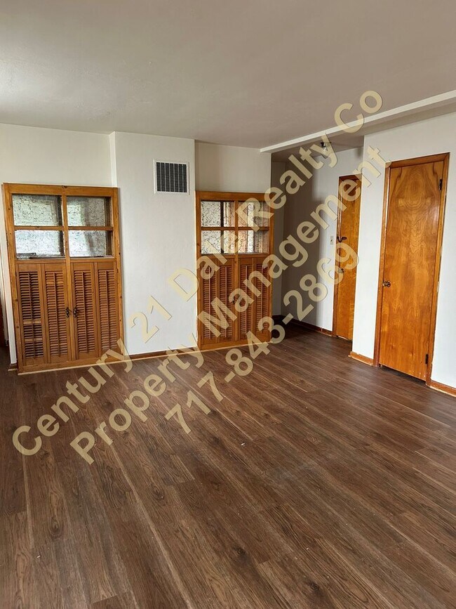 Foto del edificio - 79-81-81 New Bridgeville Rd